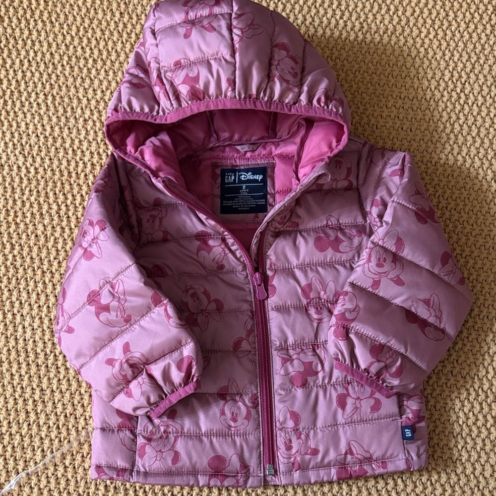 GAP Disney Pink Puffer Jacket with Minnie Mouse Design size 2 years Very Nice!